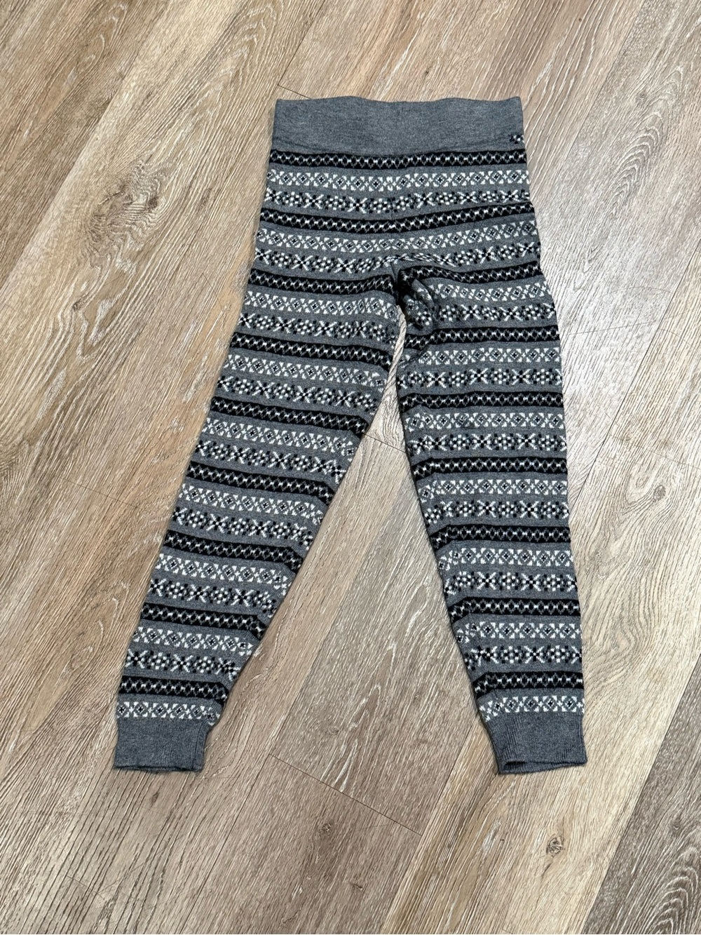 Abercrombie Pattern Knit Nordic Pattern Sweater Leggings Girls size 7/8